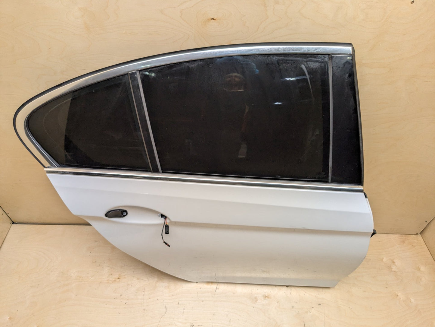 OEM BMW F90 G30 530 540 M550 M5 Rear Right Passenger Door Shell Panel