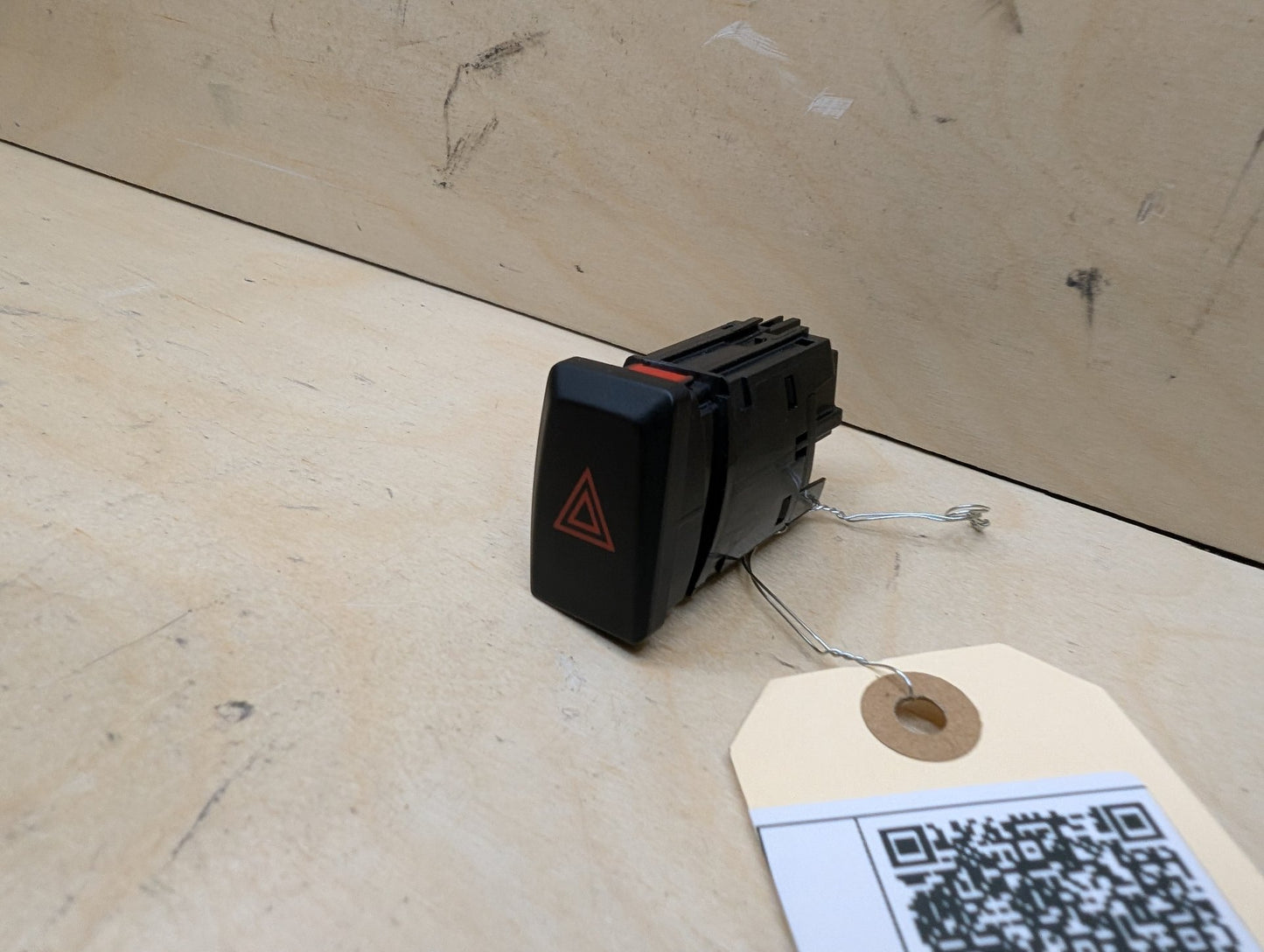 2018-2024 BMW X3 G01 Hazard Warning Switch 6993054