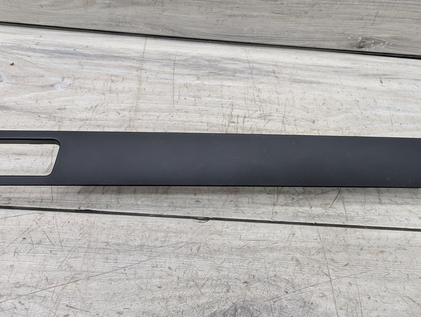 06-13 OEM BMW E90 E92 E93 328 335 M3 Cup Holder Decor Bezel Strip Trim