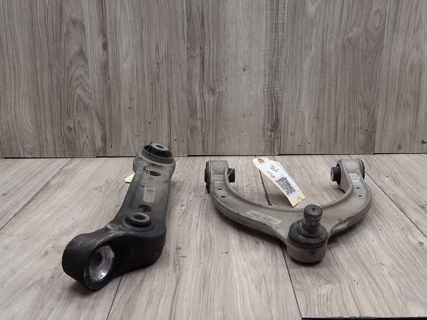 2017-2023 BMW M550i xDrive G30 Front Right Passenger Lower Control Arms Wishbone SET 6861174