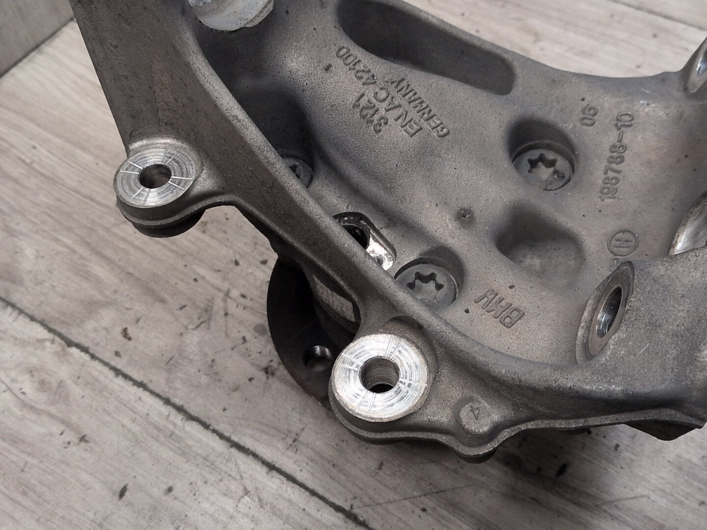 OEM BMW F32 F33 F36 RWD Front Left Driver Hub Spindle Carrier Knuckle Bearing