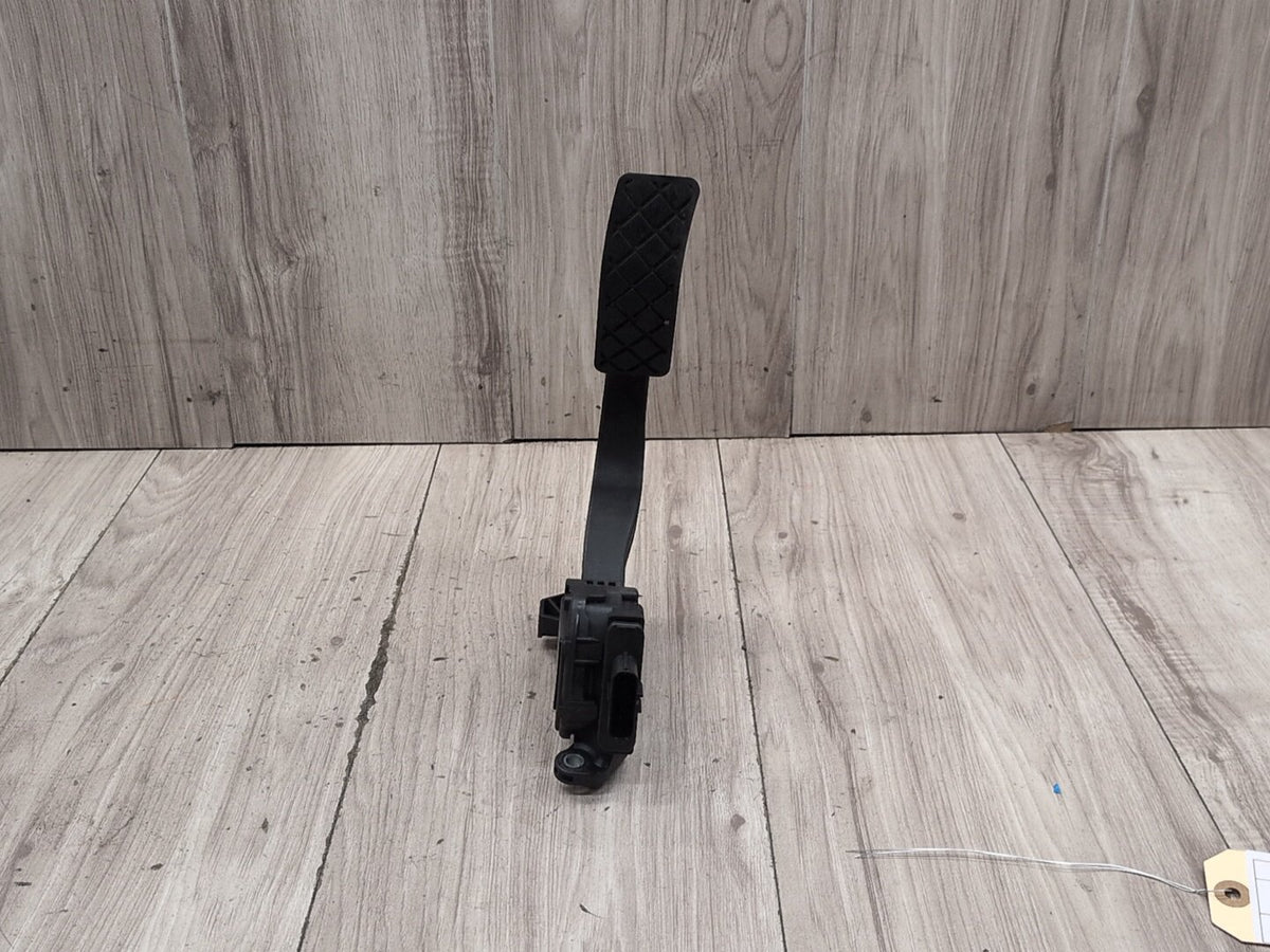 08-18 OEM Audi A4 A5 A6 A7 A8 Q5 S4 S5 SQ5 Gas Accelarator Pedal 8K1723523
