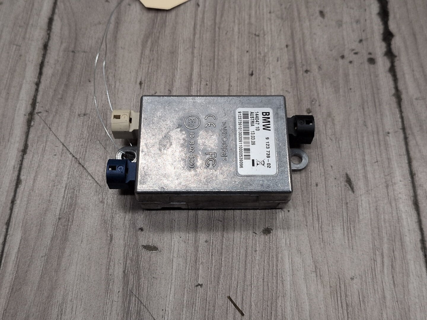 2008-2010 BMW 535i E60 Antenna Telematics Control Module 9123739