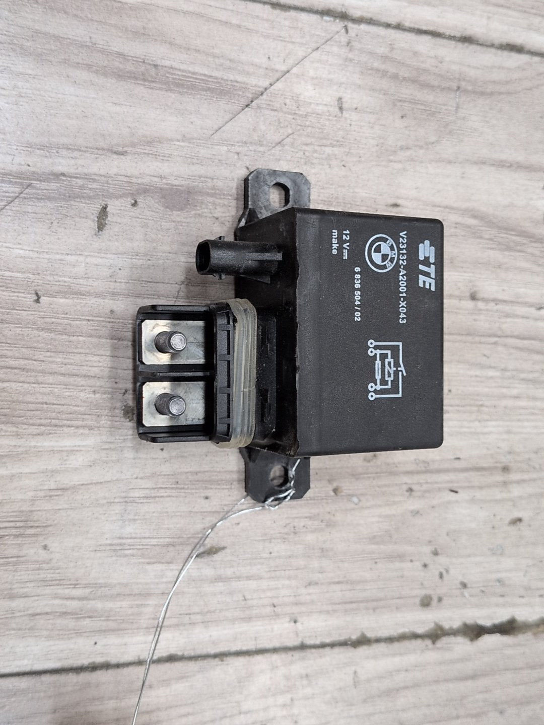 2019 - 2026 BMW X5 G05 Cooling Fan Relay Module 6836504 N63B44M3