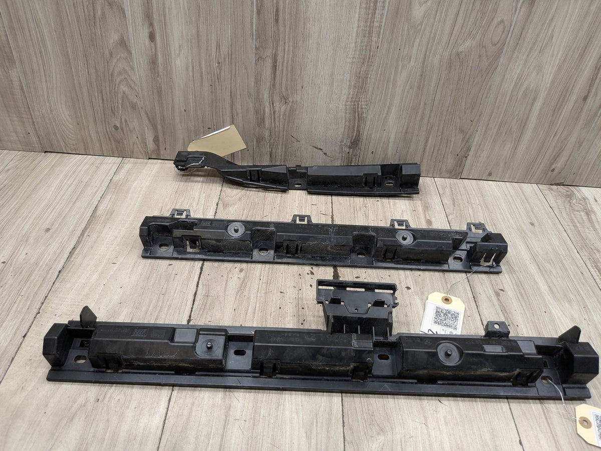 2022-2026 BMW 430i G26 Left Driver Side Rocker Panel Brackets SET 8737091 OEM