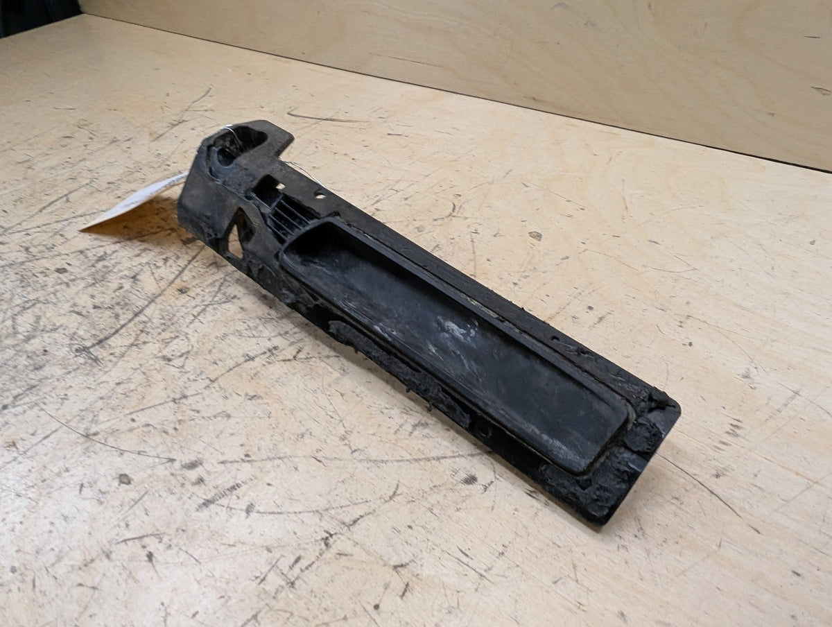 2019-2026 BMW X5 G05 Right Passenger Side Skirt Rocker Panel Carpet Light Module 7946664 OEM