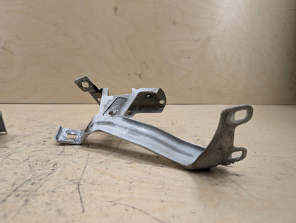 2016-2022 BMW 750i G12 Front Left Driver Fender Brackets SET 7347425