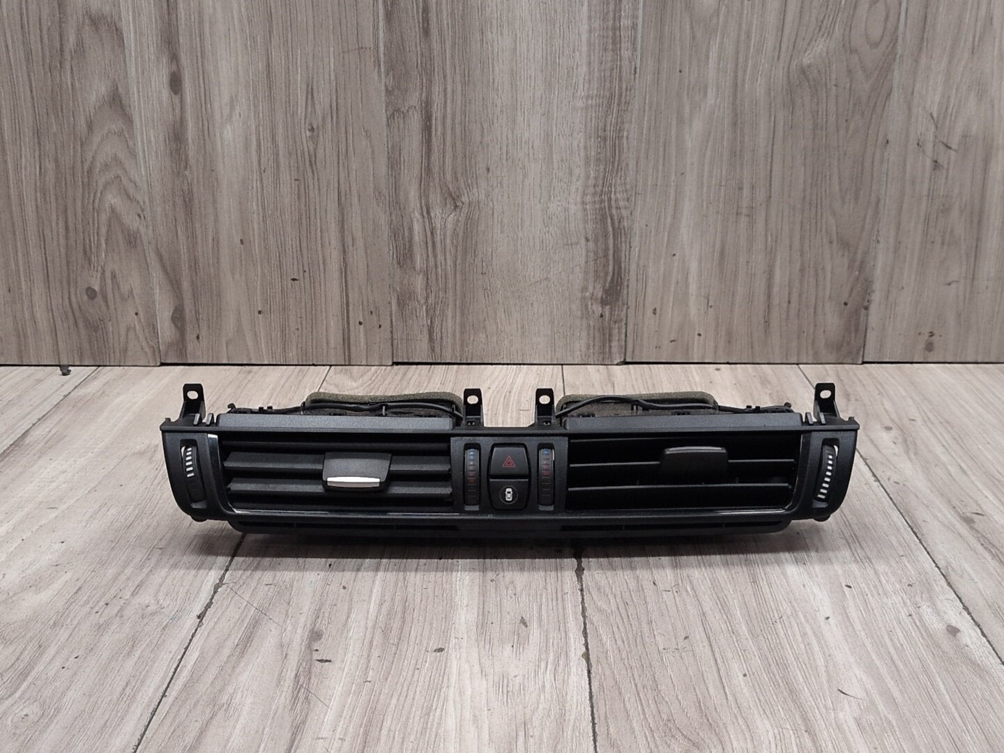 14-19 OEM BMW F15 F16 F85 F86 X5 X6 Dash Center Hazard Button AC Air Vent Grille