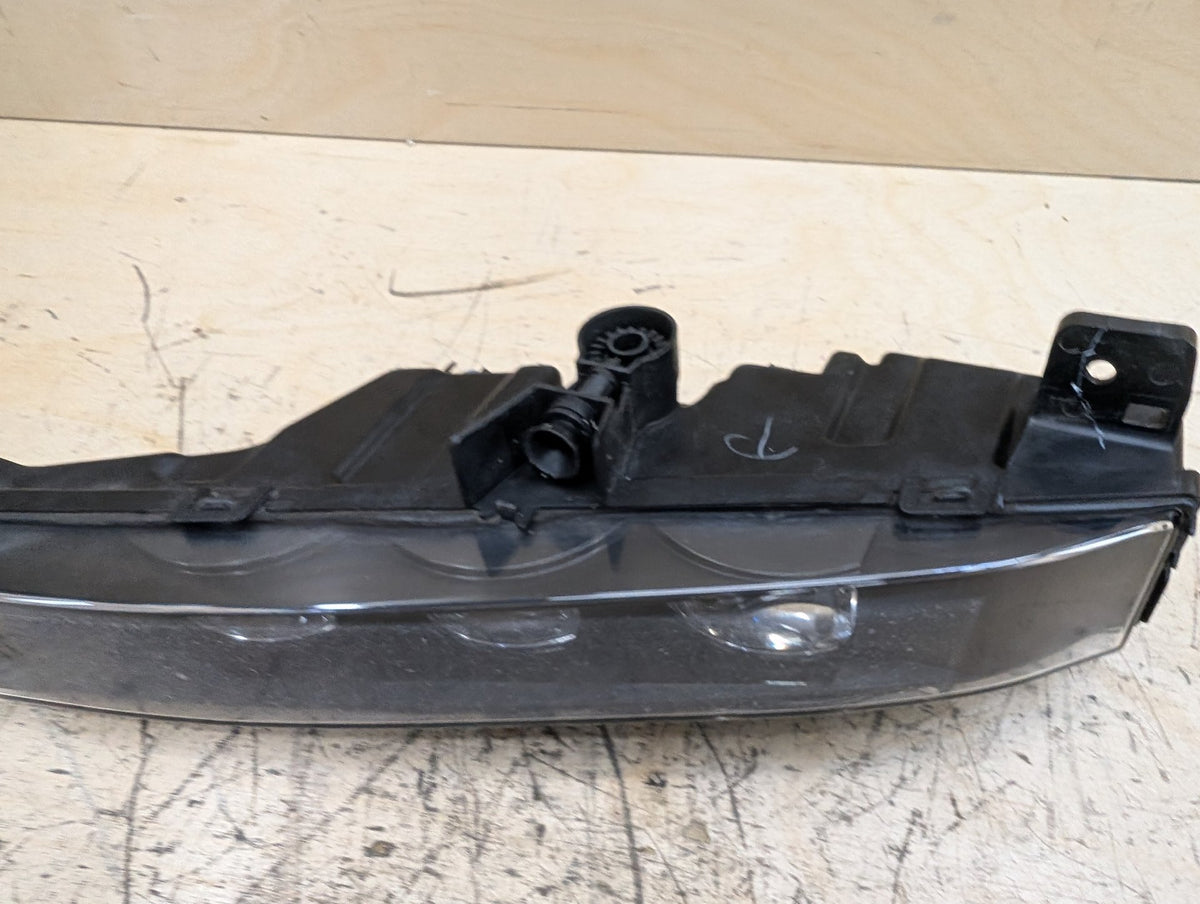16-19 OEM BMW G11 G12 740 750 M760 B7 Front Right Passenger Side LED Fog Light