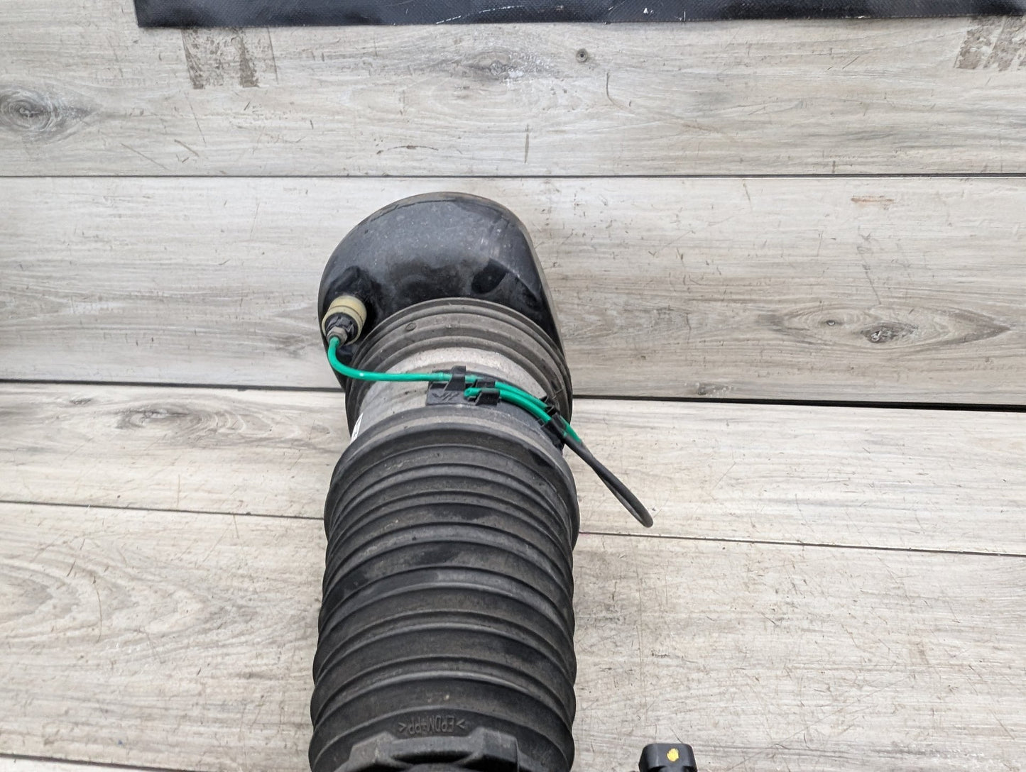 16-21 OEM BMW G12 750 AWD Front Left Driver Air Suspension Strut Shock