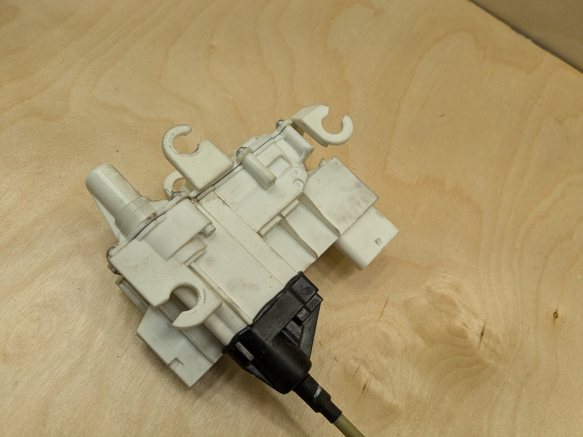 2016-2019 BMW 750Li G12 Rear Right Door Latch Lock Actuator 2581898 OEM