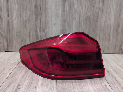17-20 OEM BMW F90 G30 530 540 M550 M5 Rear Left Driver Side Outer Tail Light