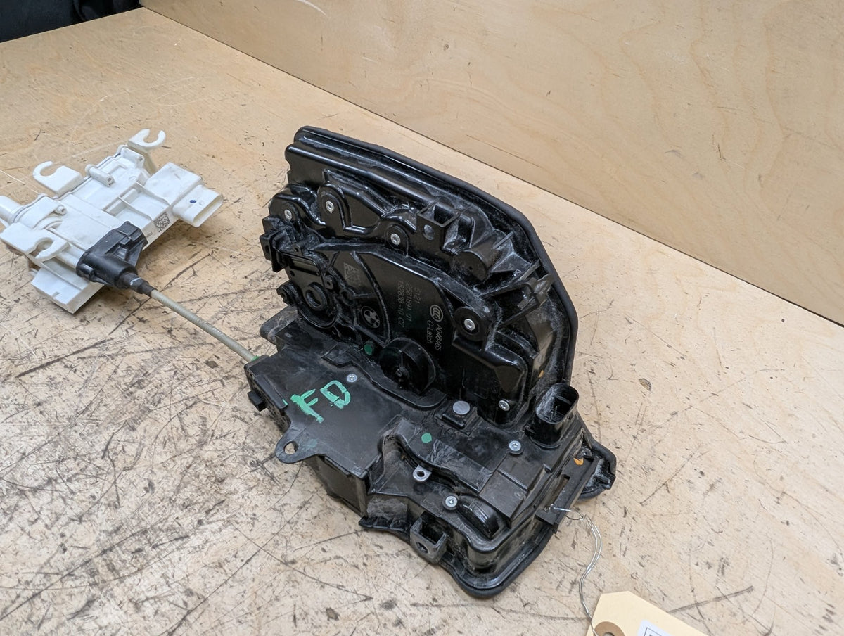 16-22 OEM BMW G11 G12 FRONT LEFT DRIVER Side Door Lock Latch Actuator SOFT CLOSE