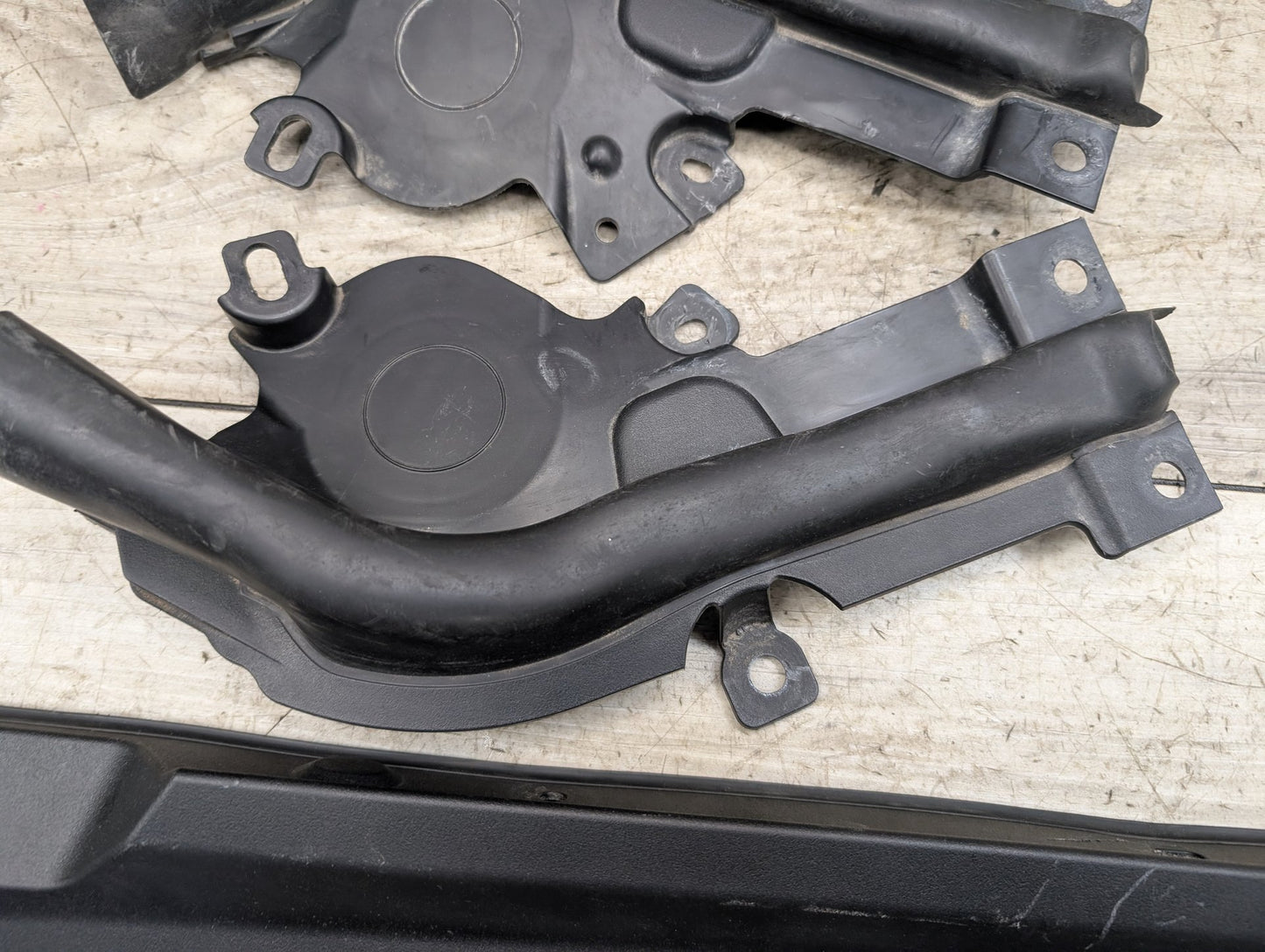 2019 - 2026 BMW 330i G20 Left Right Engine Bay Cover Panel Seal Trim SET 7419386 B46B20O1