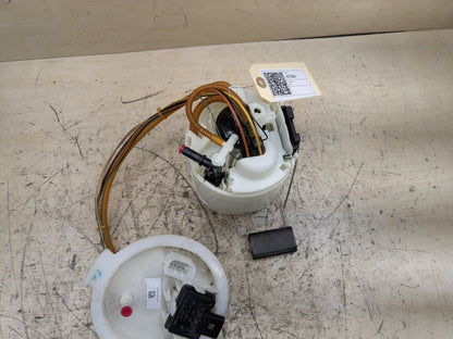 18-20 OEM BMW G30 M550iX Engine N63R Gas Tank Mount Fuel Pump w/ Sending Unit