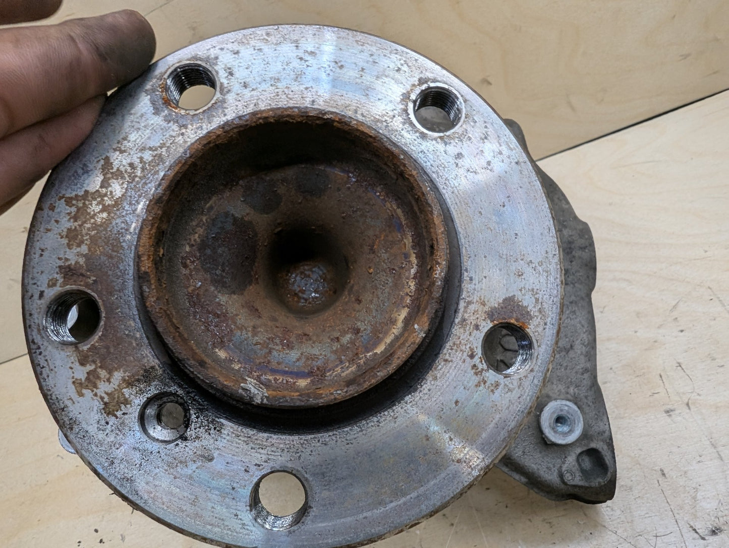 12-18 OEM BMW F30 F31 Sedan RWD Front Left Hub Knuckle Wheel Bearing Carrier