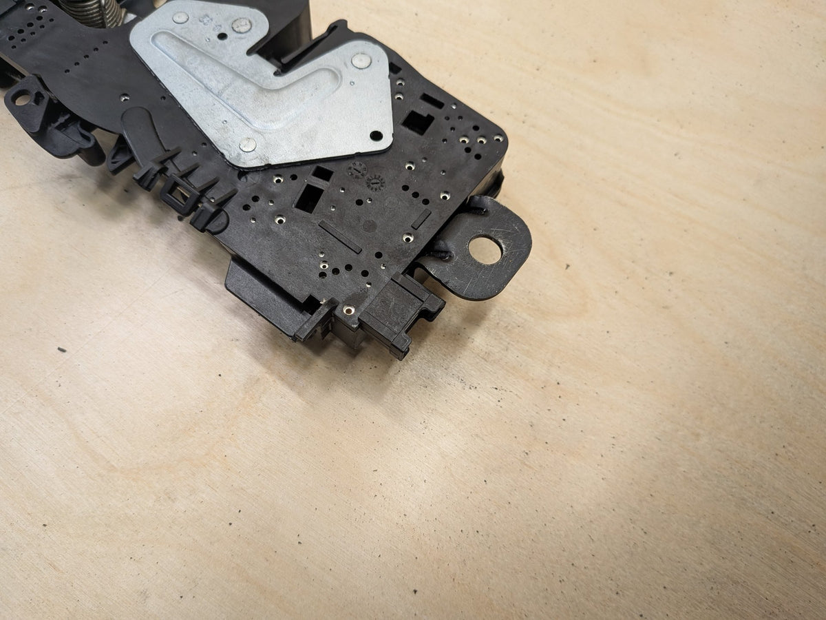 2018-2024 BMW X3 G01 Lower Liftgate Tailgate Lock Latch Actuator SET 7357112 OEM