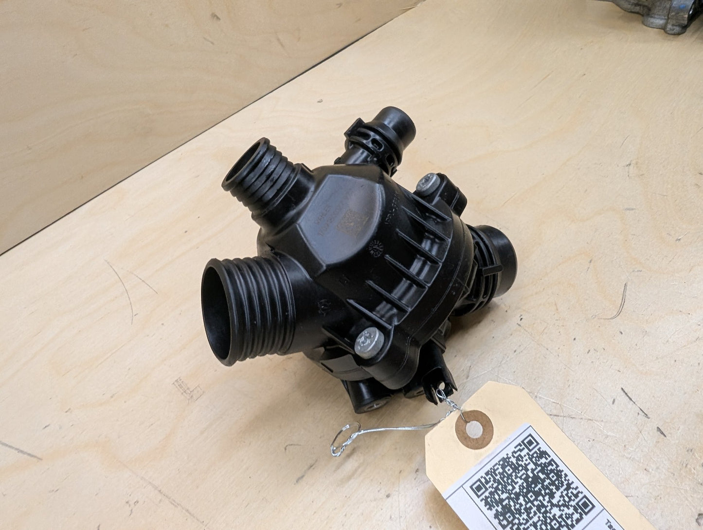 2007-2013 BMW E93 335i N54B30A Engine Motor Heat Coolant Thermostat 7549476