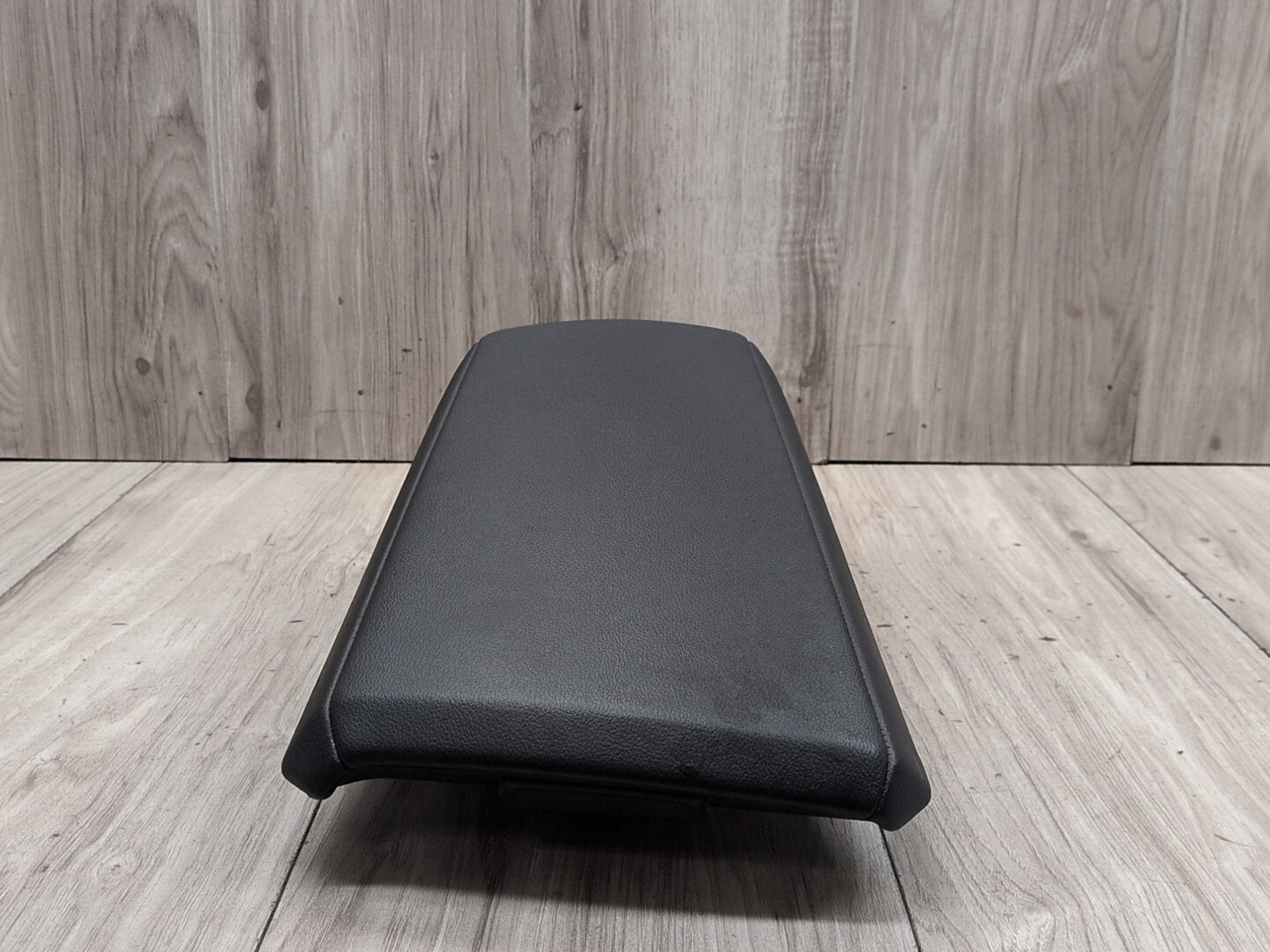 21-24 OEM BMW G20 G22 G42 G87 Center Console Storage Compartment Armrest Black