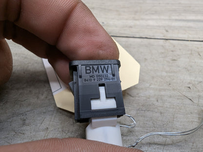 2016-2022 BMW 750Li G12 AUX/ USB Charger Port Socket 9229294 OEM