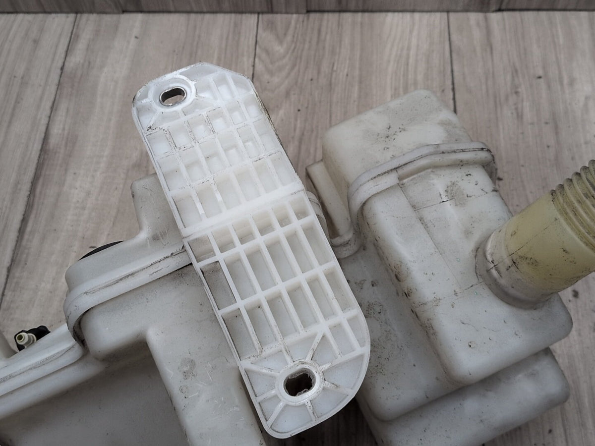 2015-2018 Audi Q3 8U Windshield Reservoir Tank Assembly 8U0955451N OEM