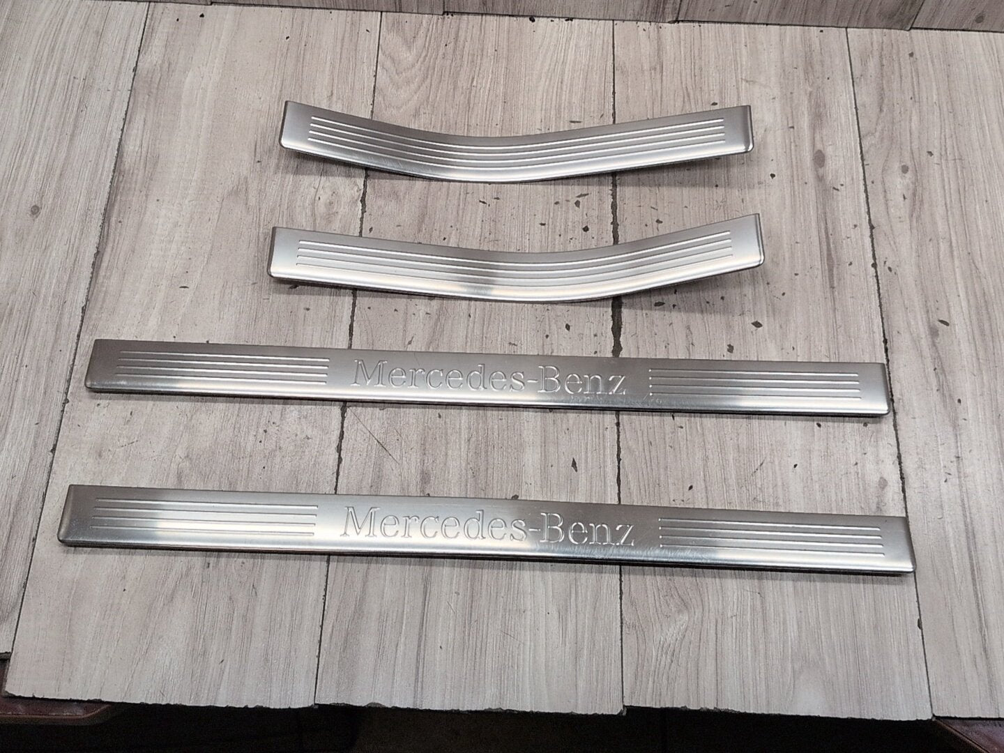 2009-2012 Mercedes-Benz E550 W212 Front Rear Left Right Scuff Plate Door Sill SET A2126861136 OEM