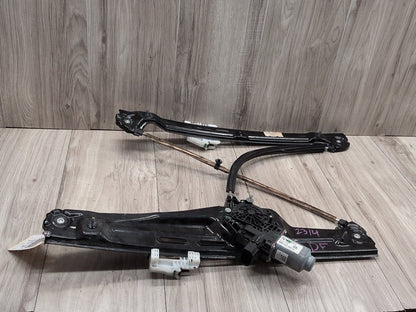 2011 - 2017 BMW X3 F25 Front Left Driver Door Window Glass Regulator w/ Motor 7258533 N20B20O0