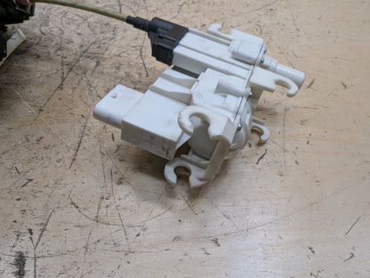 2016-2019 BMW 740i G12 Front Right Passenger Door Latch Lock Actuator w/ Soft Close 2581894 OEM