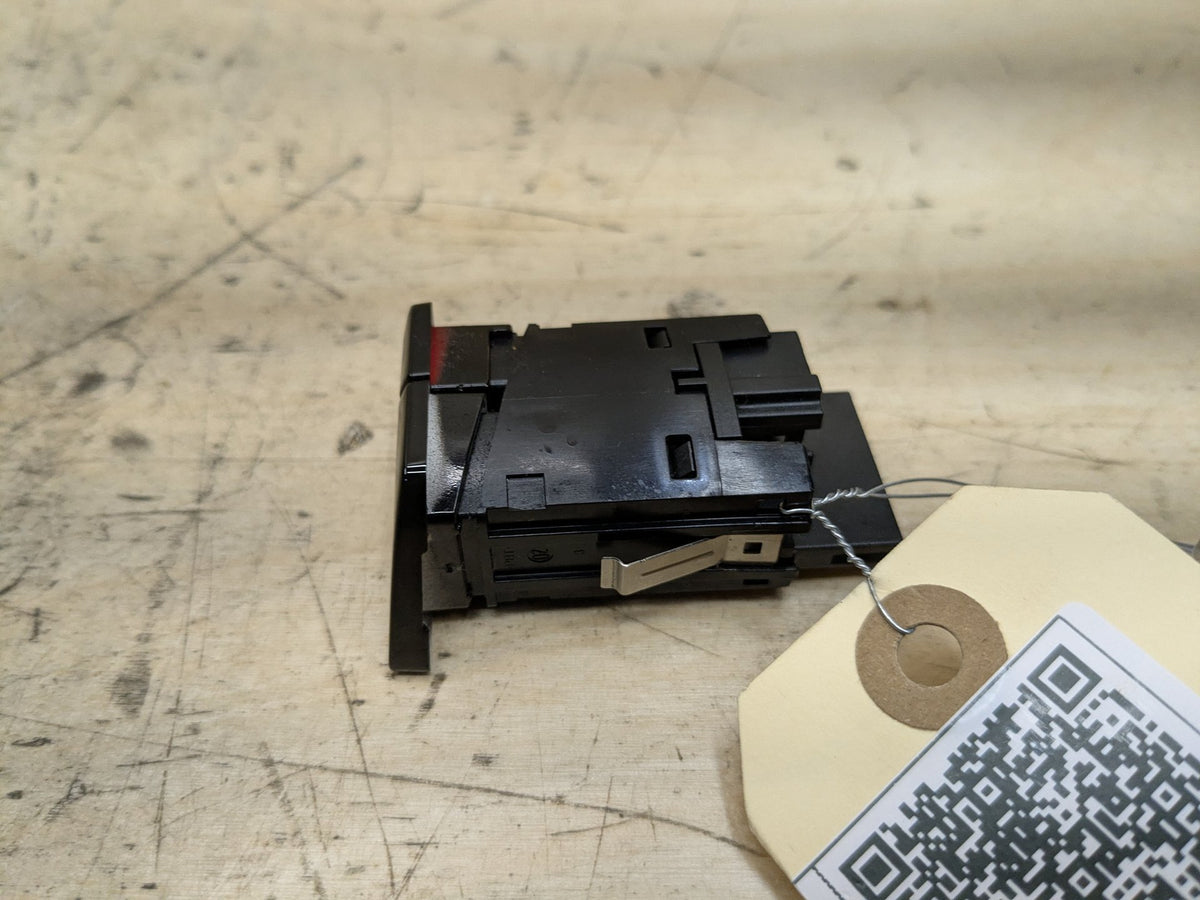 2018-2023 BMW M550i G30 Hazard Warning Switch 6993047 OEM