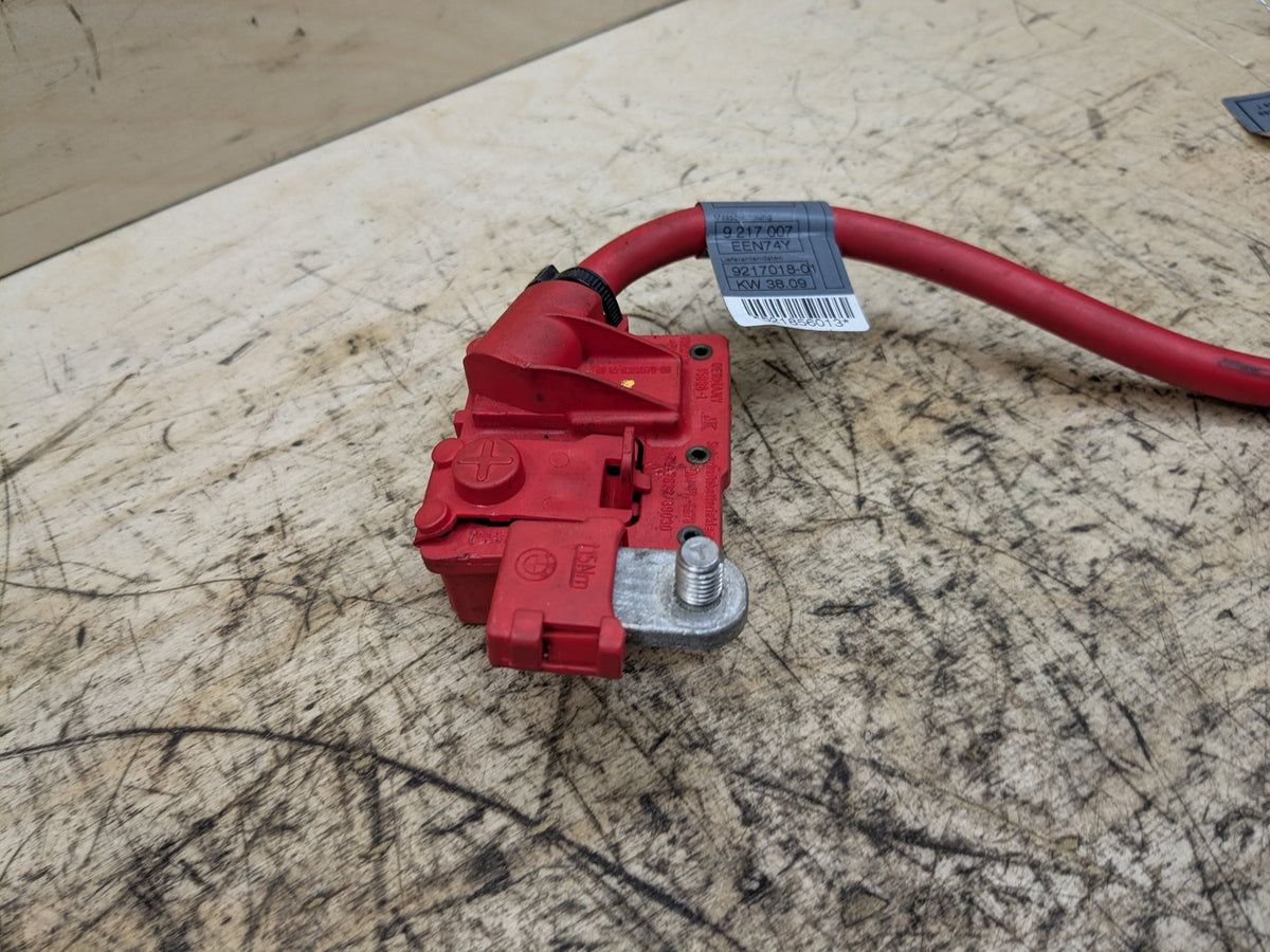 OEM BMW E82 E88 E90 E92 328 335 M3 Battery Plus Pole Terminal Positive Red Cable