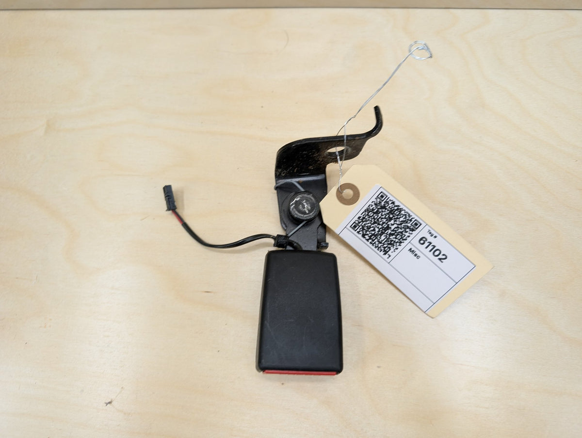 2018-2024 BMW X3 G01 Rear Left Driver Seatbelt Seat Belt Buckle 7414287 OEM