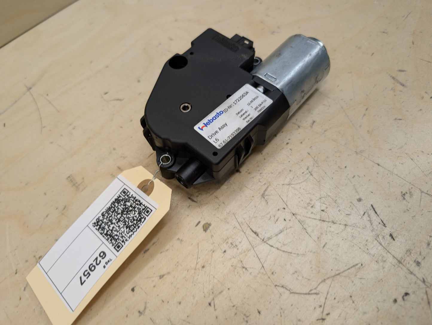 OEM BMW F02 F06 F10 F13 F16 F22 F30 F32 F36 F80 F82 Sunroof Glass Motor Drive