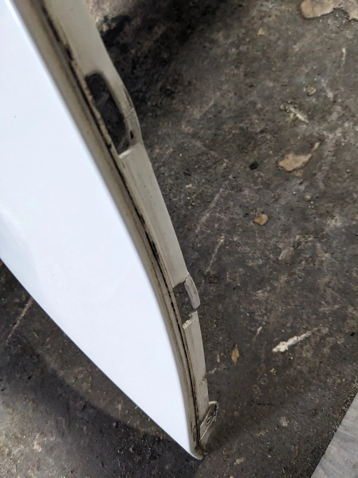 08-13 OEM BMW E88 E82 135i M-Sport Rear Bumper Cover Complete W/O PDC White
