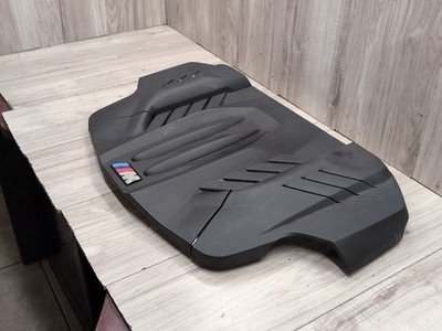 2012-2018 BMW F06 M6 Engine Cover 7843155