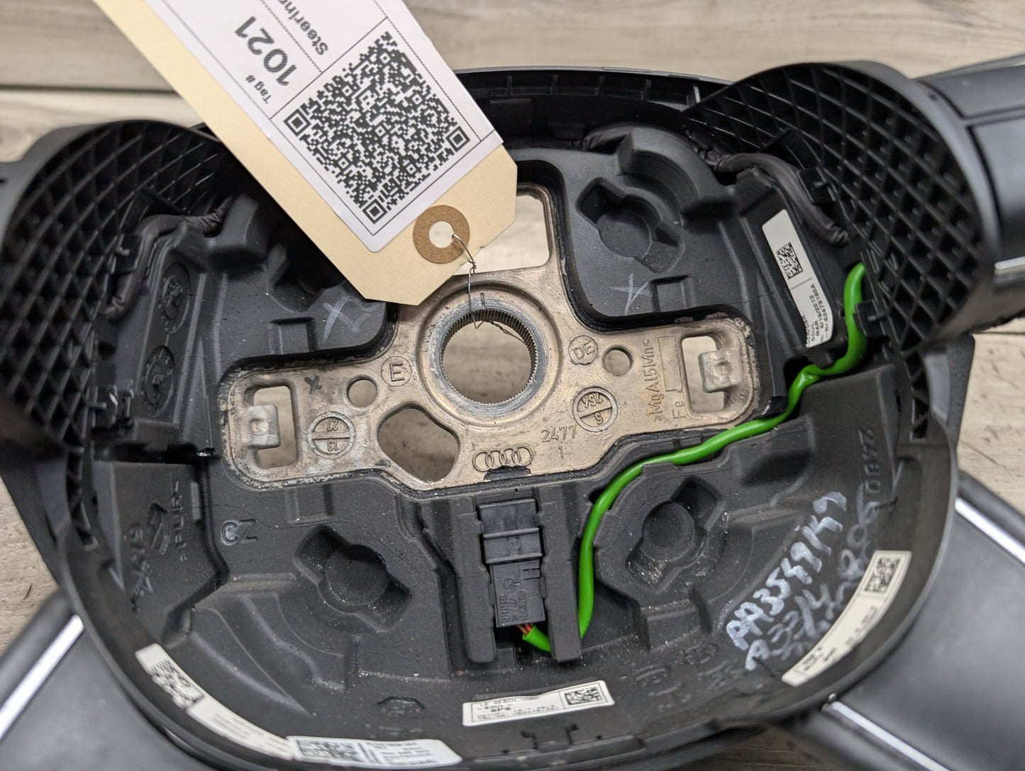 2009 - 2017 Audi Q5 8R Steering Wheel Assembly 62479180A EA888