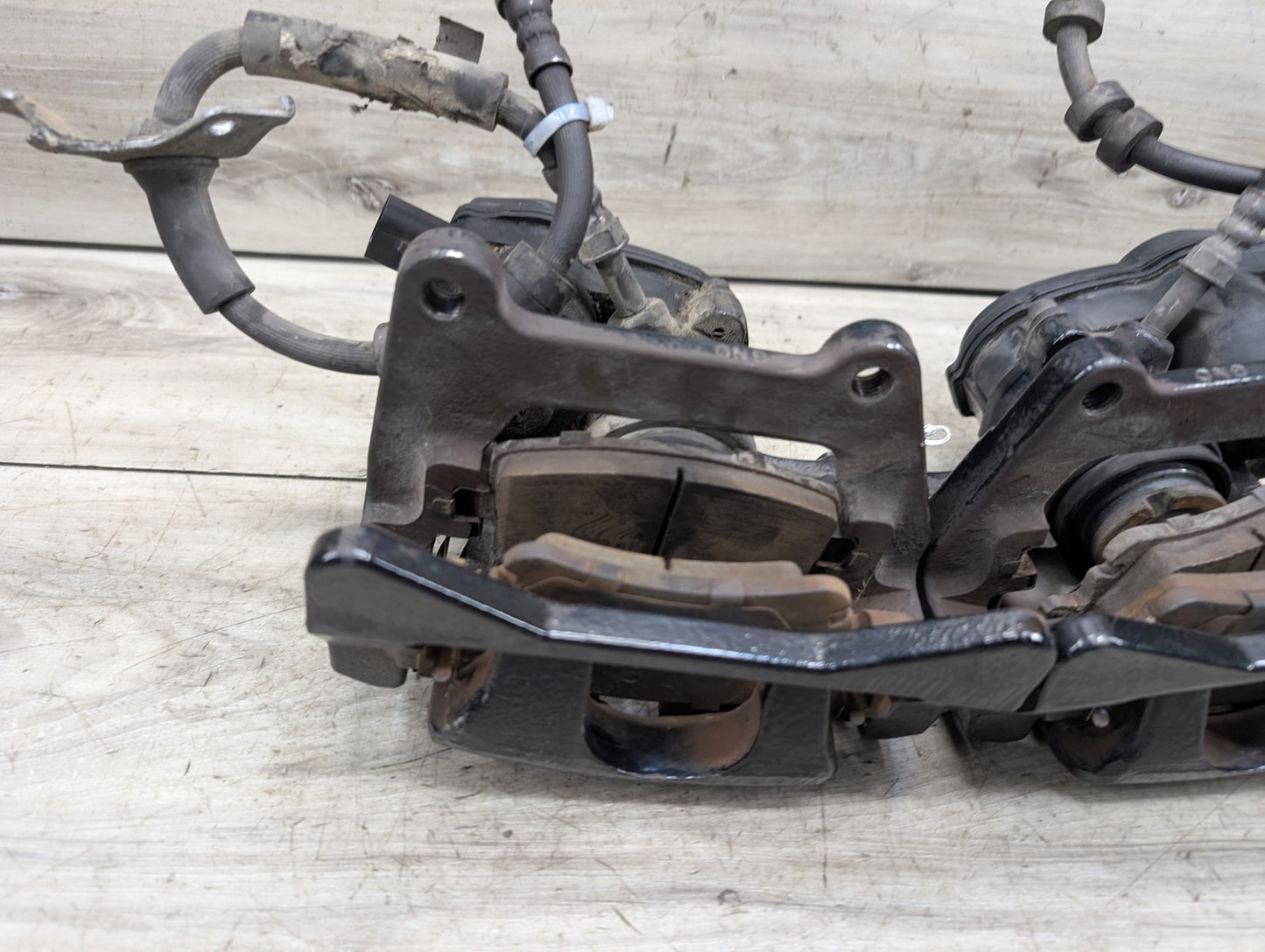 2008 - 2017 Audi S5 8T Rear Left Right Brake Caliper SET