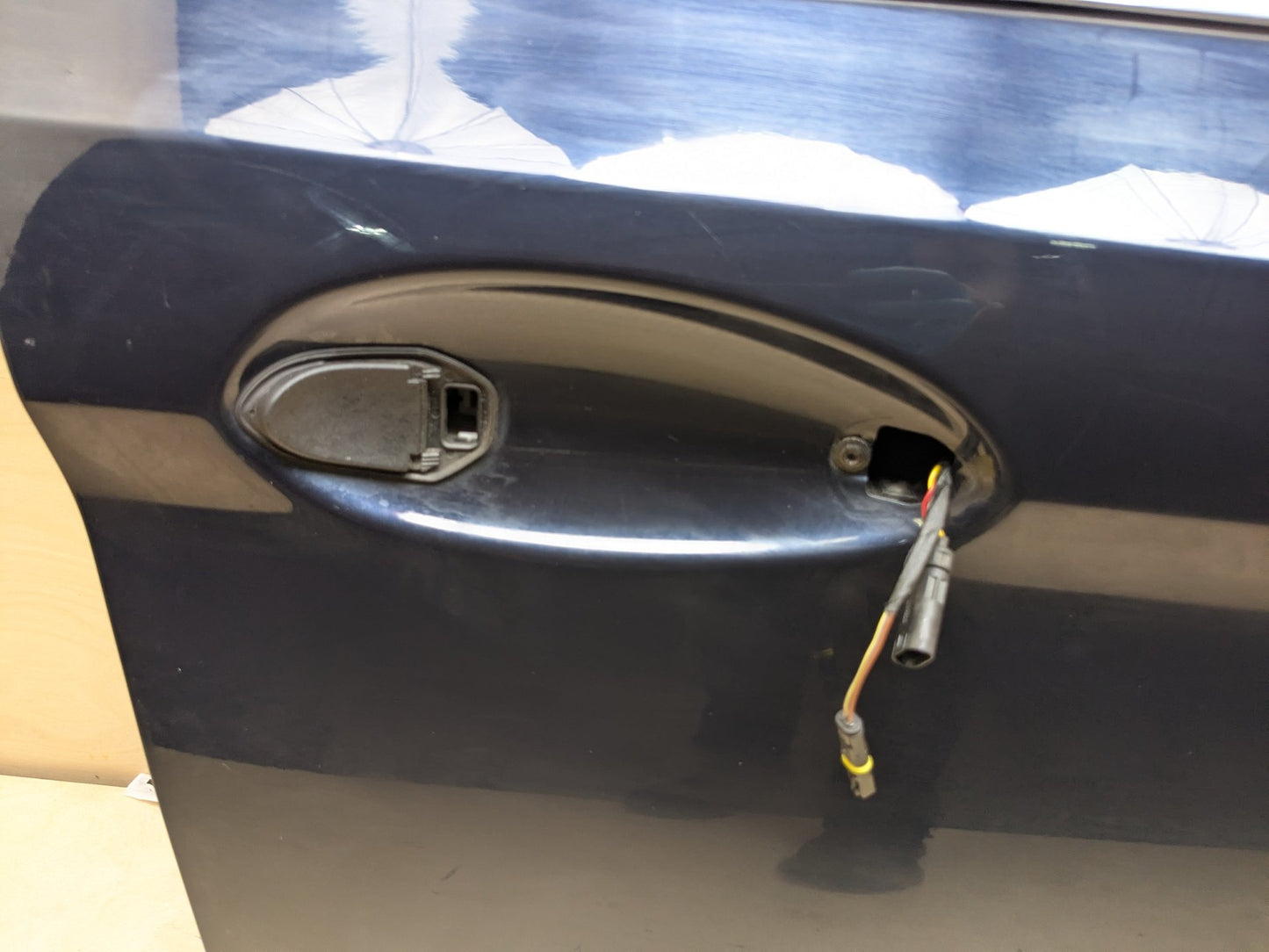 OEM BMW F90 G30 530 540 M550 M5 Front Right Passenger Door Shell Panel