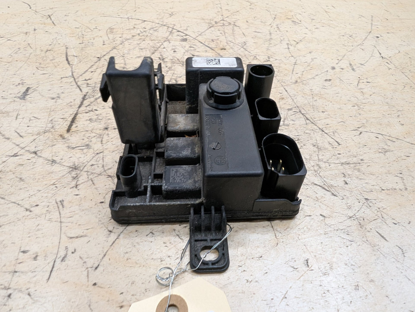 OEM BMW F10 F15 F22 F23 F30 F32 F33 F36 Integrated Power Supply Control Module