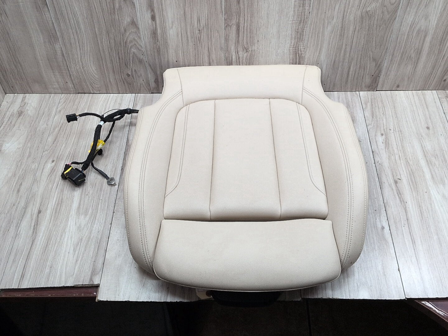 19-21 OEM BMW G20 Front Left or Right Side Seat Lower Cushion Beige