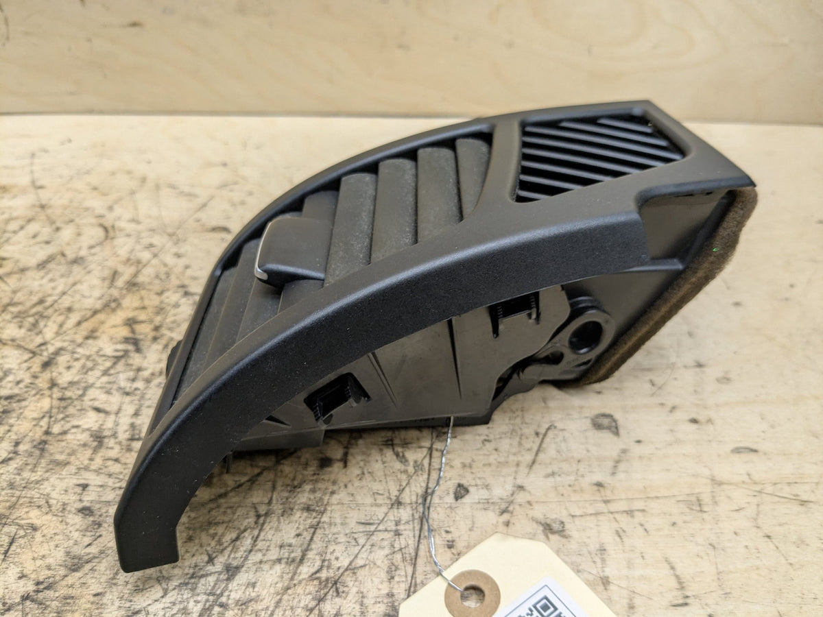 08-13 OEM BMW E82 E88 128 135 Dash Dashboard Right Passenger AC Air Vent Grille