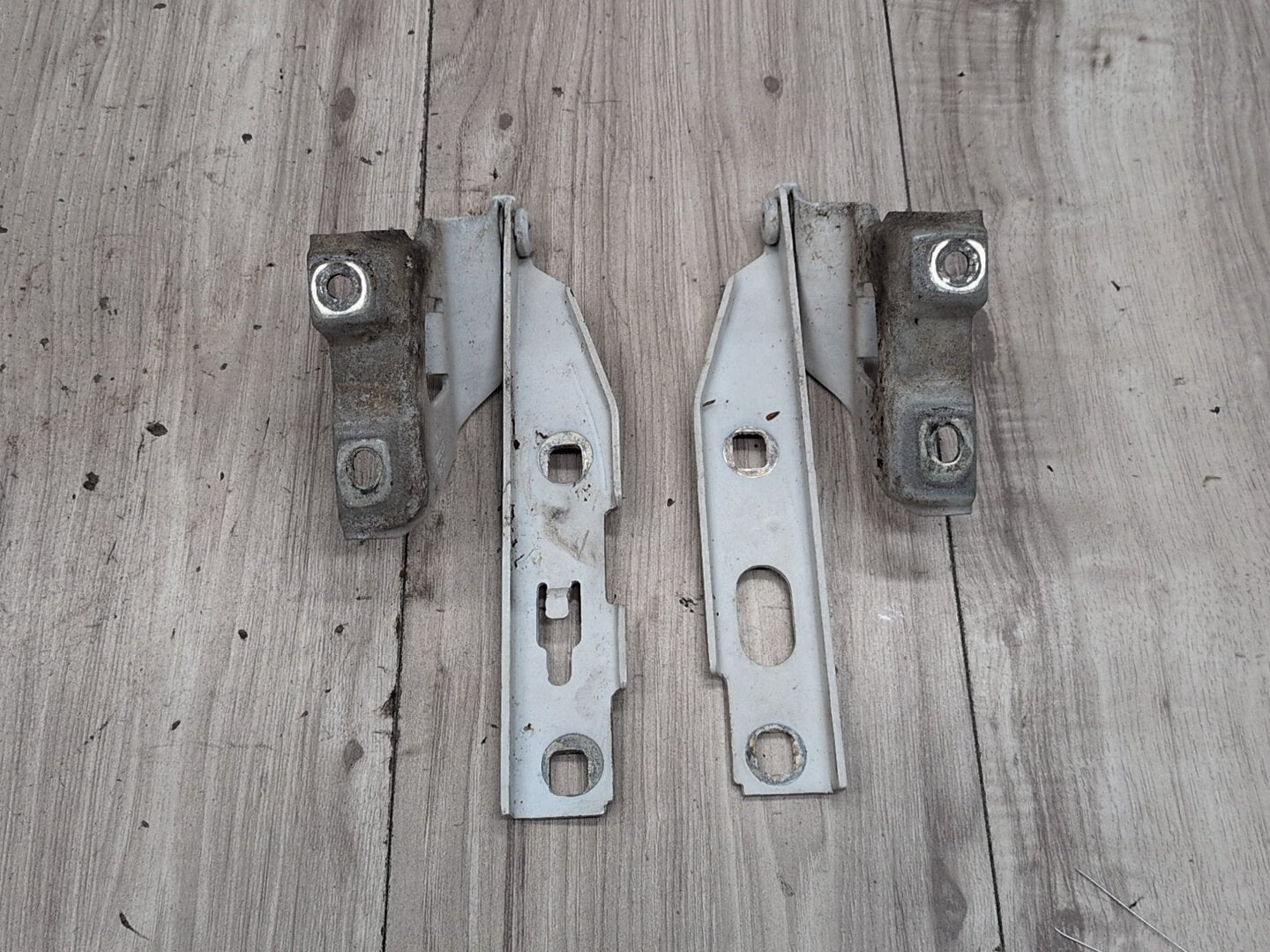 2010-2016 Audi S4 B8 Hood Bonnet Hinges SET 8K0823301 OEM