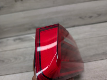 17-20 OEM BMW F90 G30 530 540 M550 M5 Rear Right Passenger Trunk Tail Light