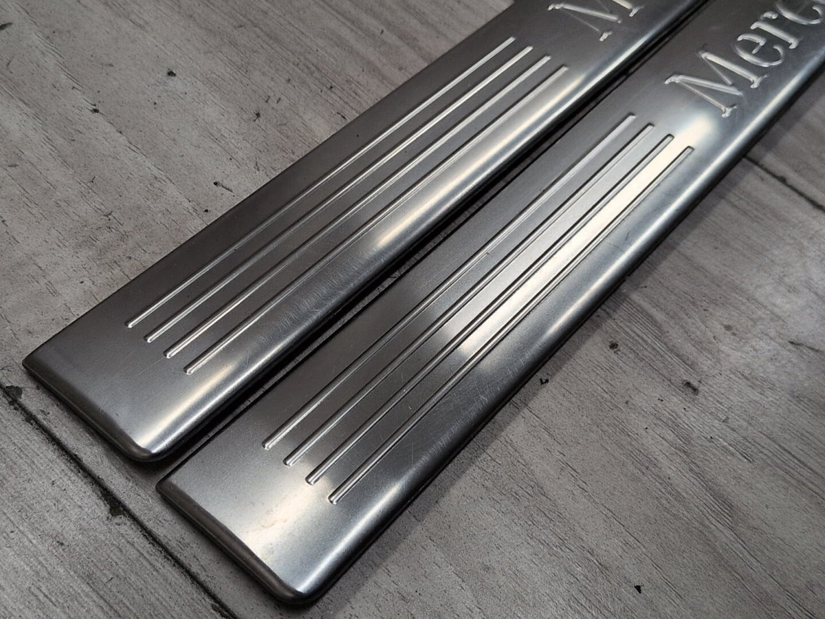 2009-2012 Mercedes-Benz E550 W212 Front Rear Left Right Scuff Plate Door Sill SET A2126861136 OEM