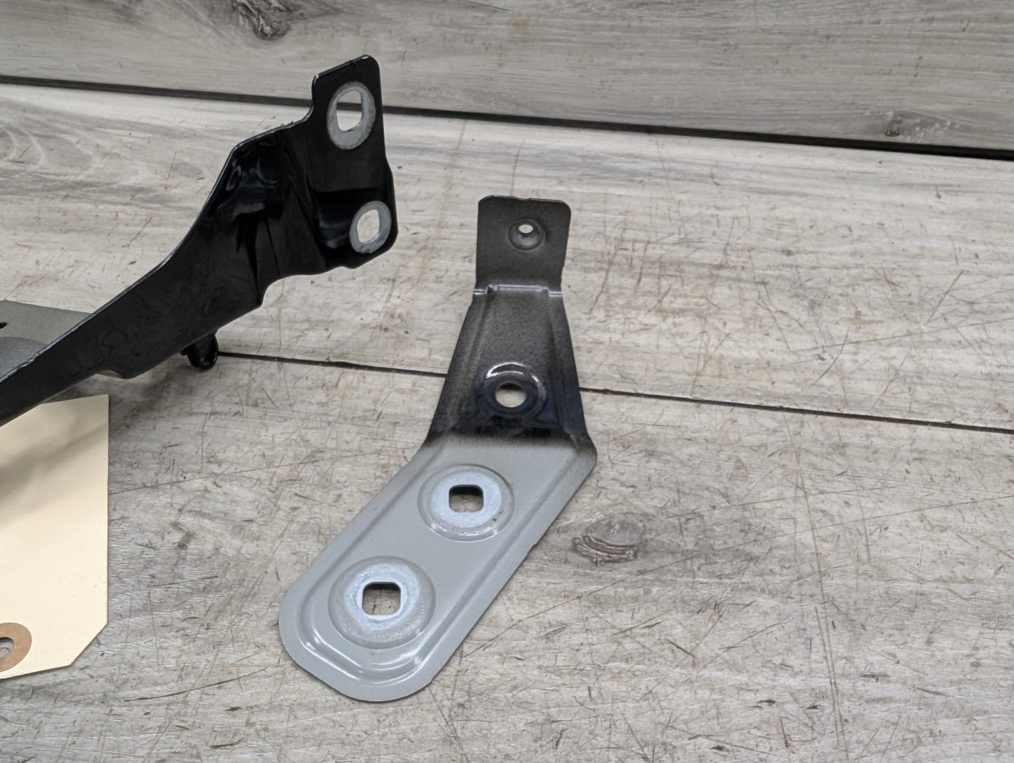 19-25 OEM BMW G20 330 M340 Front Right Passenger Side Fender Holder Bracket SET