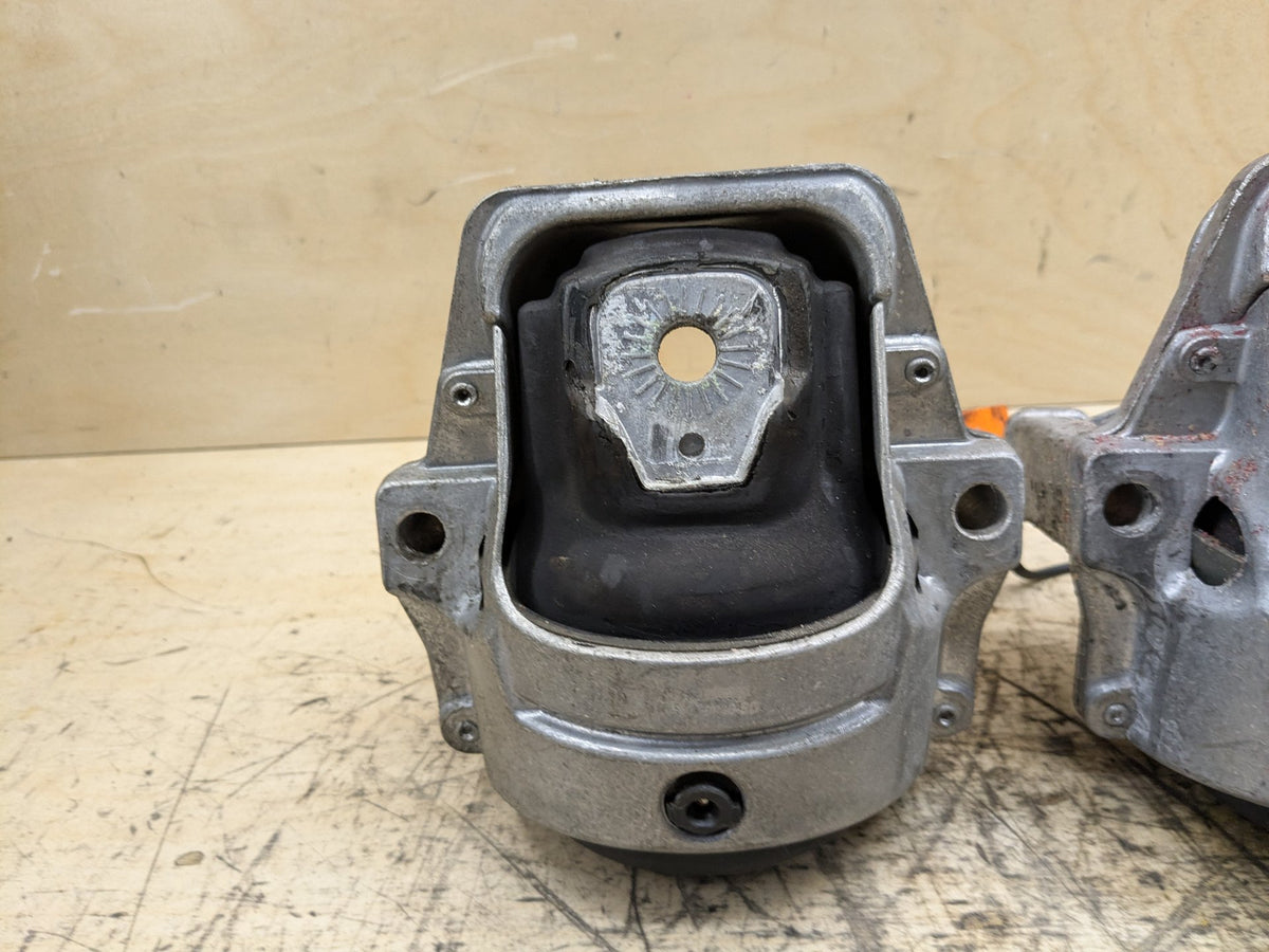 2012-2018 Audi C7 A6 Left Right Engine Bracket Support Mount SET 4G0199381NS