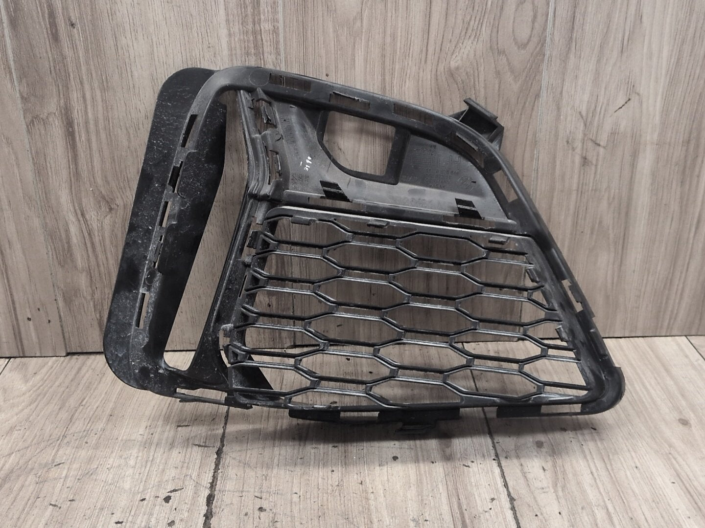 2019-2026 BMW M340i G20 Front Left Driver Bumper Cover Grille 8075649