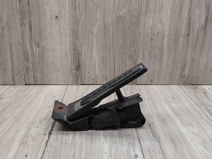 2016-2022 BMW 750i G12 Gas Accelarator Pedal 6871053 OEM