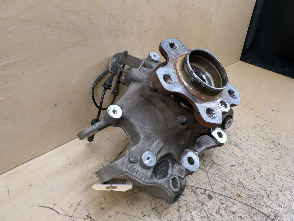 19-25 OEM BMW G20 330 M340 REAR Left Driver Side Knuckle Hub Spindle Bearing