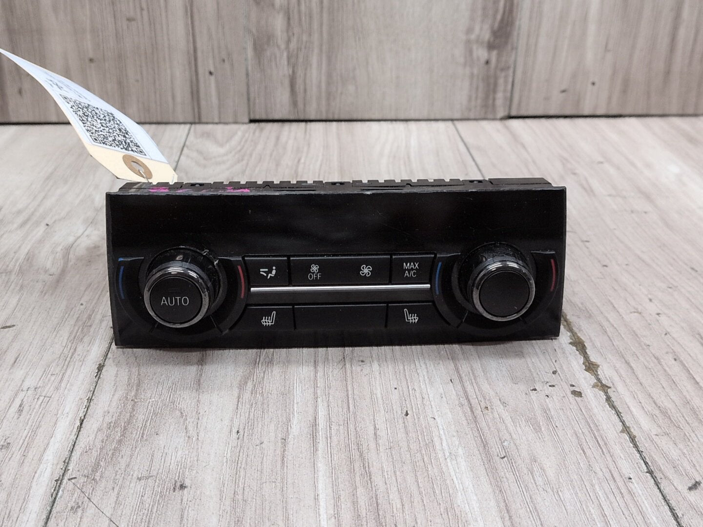 2010 - 2015 BMW 750i F01 Rear AC Heater Climate Control Switch 9304722 N63B44O1