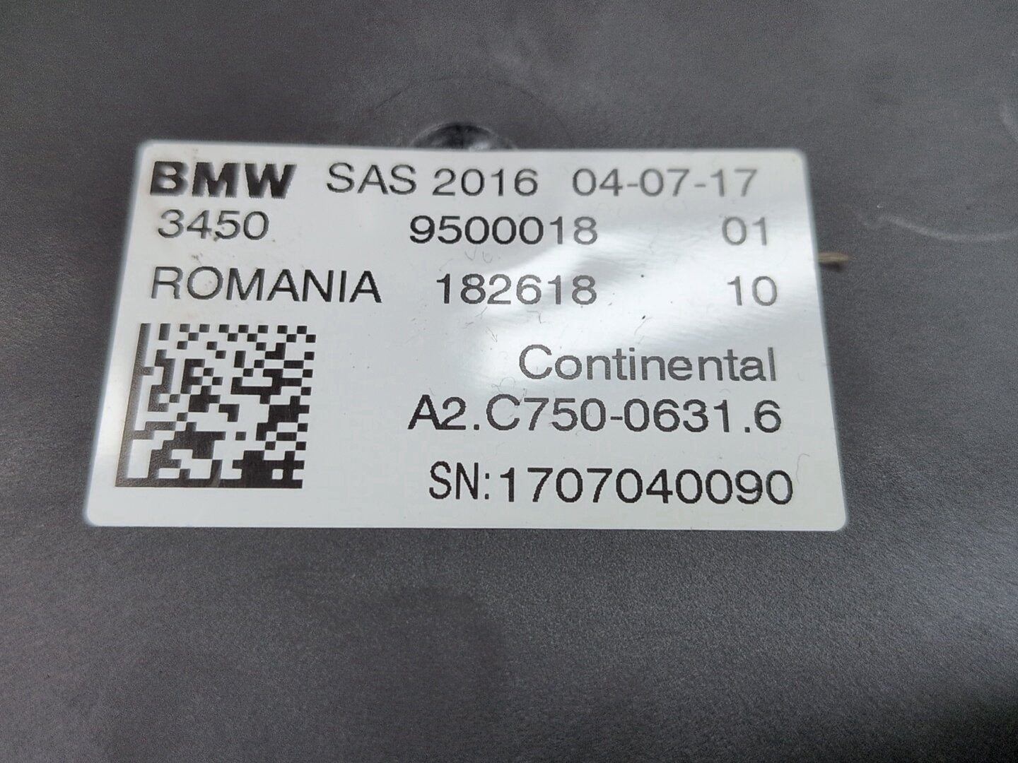 2016-2022 BMW 750i G12 - PN: 9500018